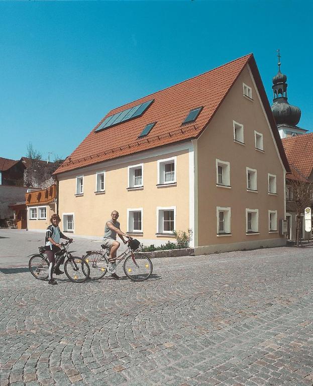 Gasthof Hotel Reif Königstein in der Oberpfalz Esterno foto